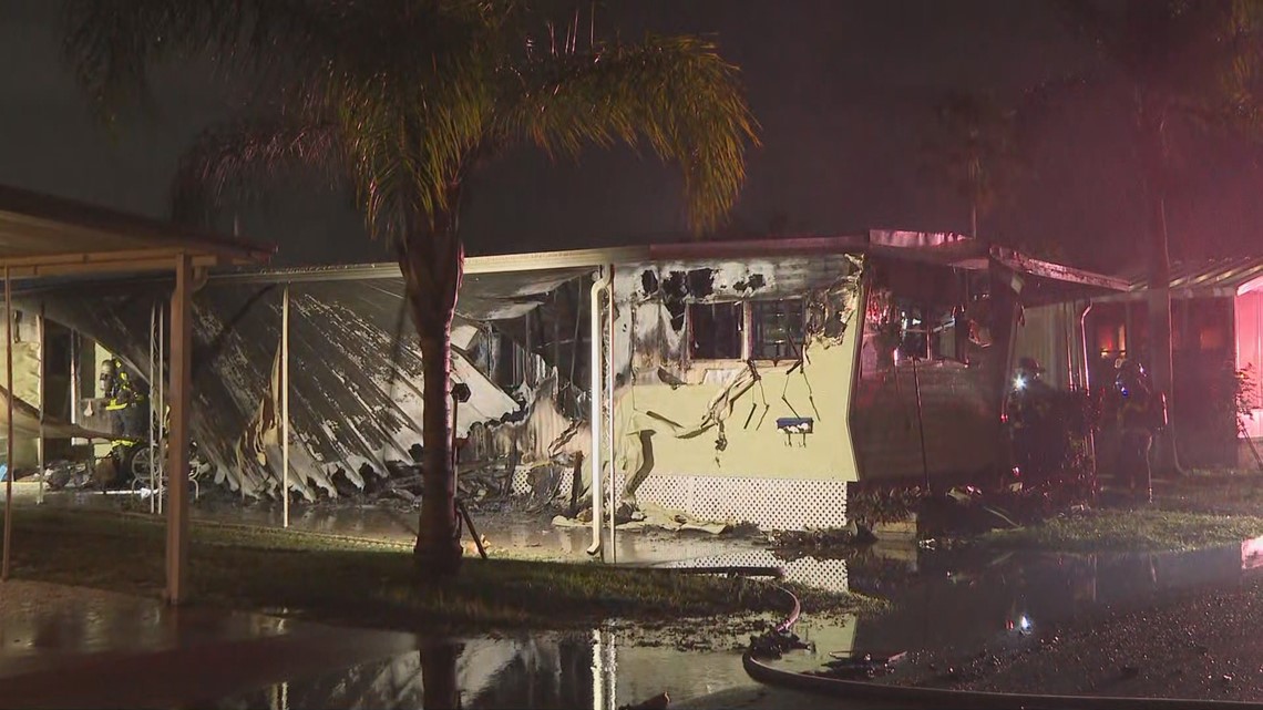 Fire at mobile home park in Clearwater [Video]