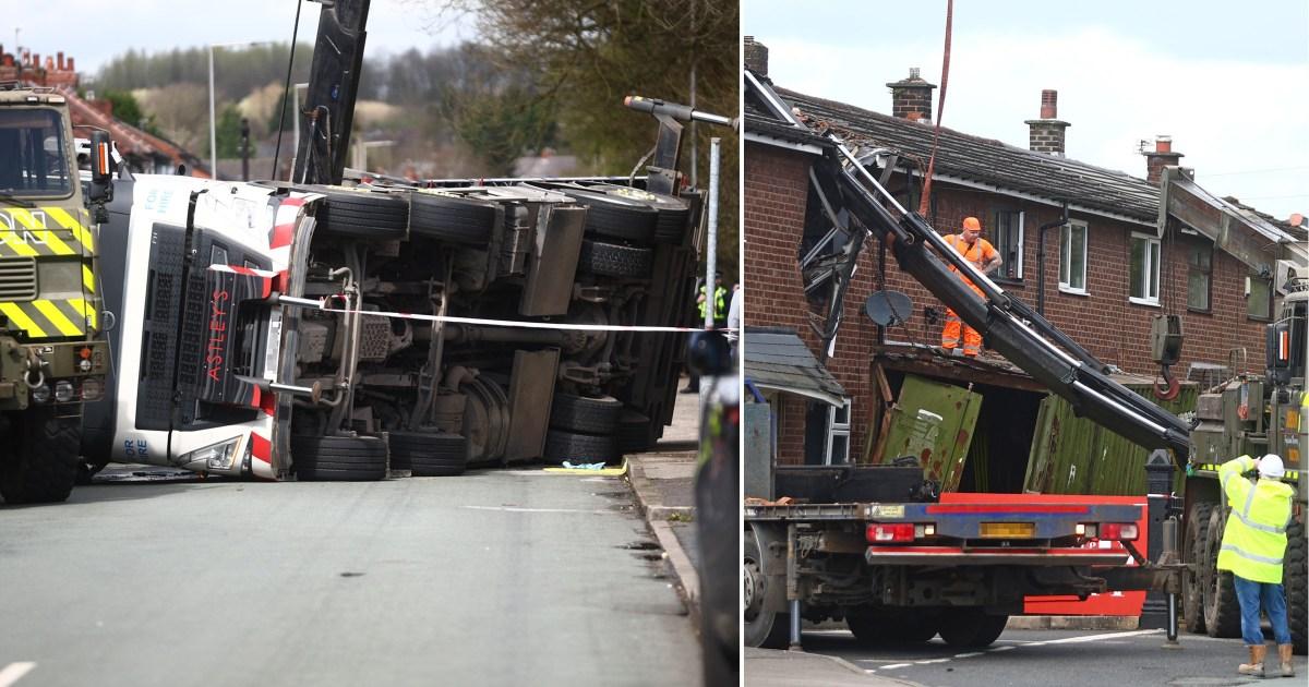 Accident in Atherton, Wigan sees crane crashing through house | UK News [Video]