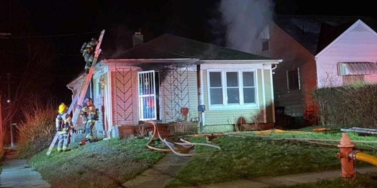 No reported injuries in Toledo house fire Sunday morning, officials say [Video]