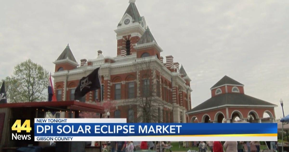 Downtown Princeton Inc. holds Spring Street Market ahead of solar eclipse | Video