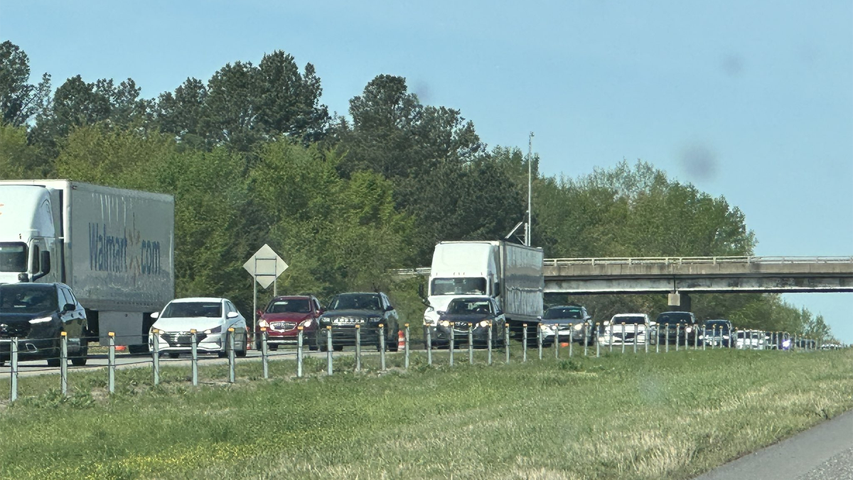Traffic backed up on I-40 east of Alma [Video]