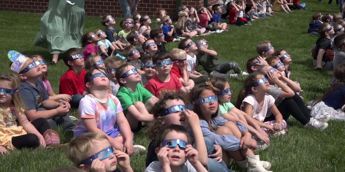 Great American Eclipse: Lebanon, Mo. elementary students experience their first eclipse [Video]