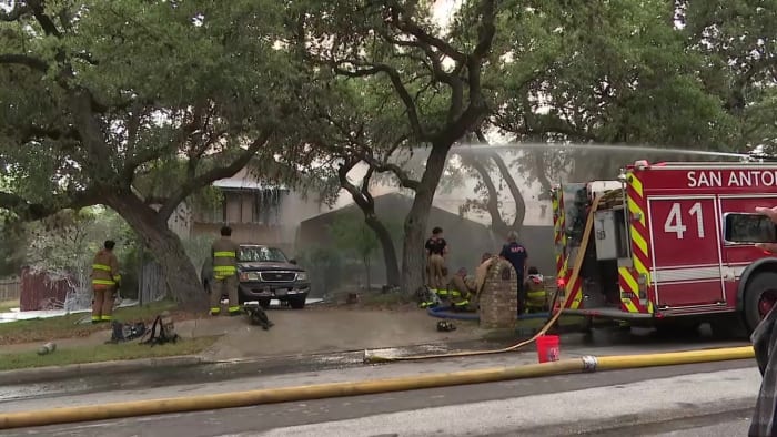 SAFD battles two-story house fire on Northwest Side [Video]