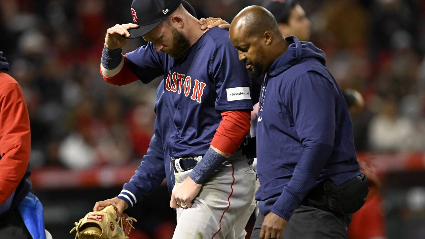 Boston shortstop Story needs season-ending shoulder surgery; pitcher Nick Pivetta has injured elbow  WHIO TV 7 and WHIO Radio [Video]