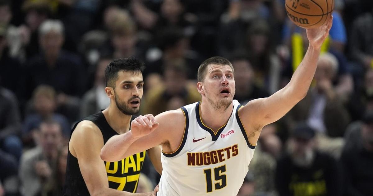 Murray and Jokic score 28 each as the Nuggets run past shorthanded Jazz 111-95 [Video]