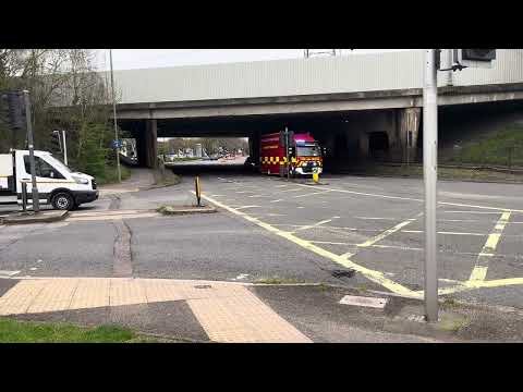 Hampshire & Isle of Wight fire and rescue responding [Video]