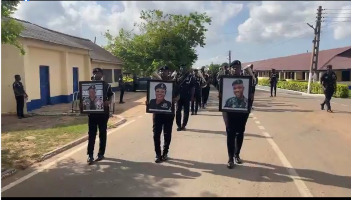 Police holds memorial service for officers killed in Kyekyewere accident [Video]