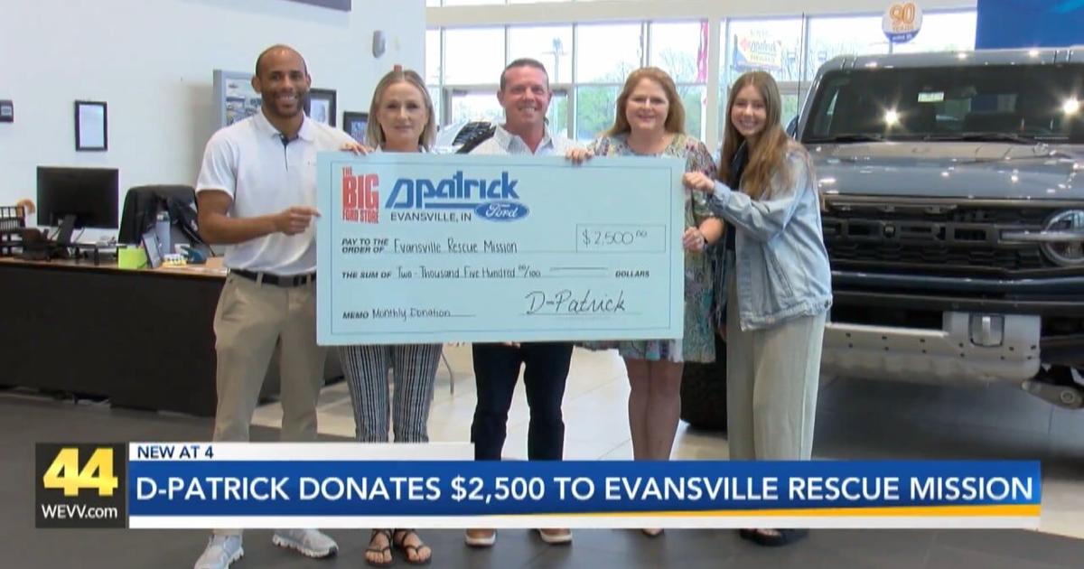D-Patrick Ford and Lincoln donates check to Evansville Rescue Mission | Video