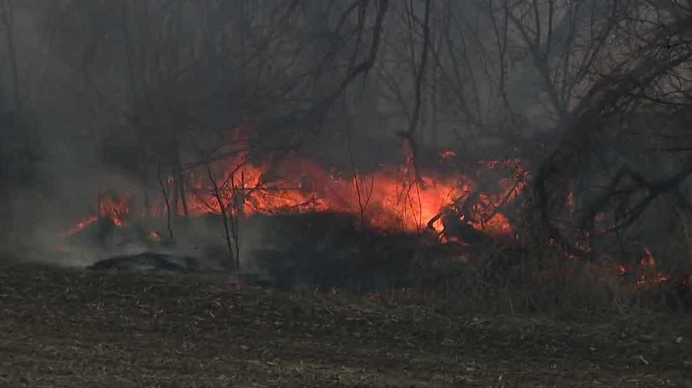 Pottawattamie County brush fire reignites due to strong winds [Video]