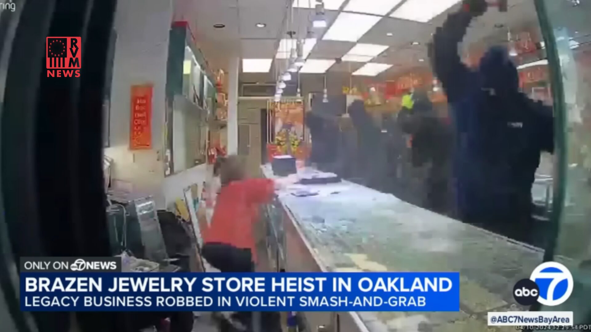 Brazen Daytime Robbery Ended By A 76-Year-Old Man Armed With A Rifle [VIDEOS]