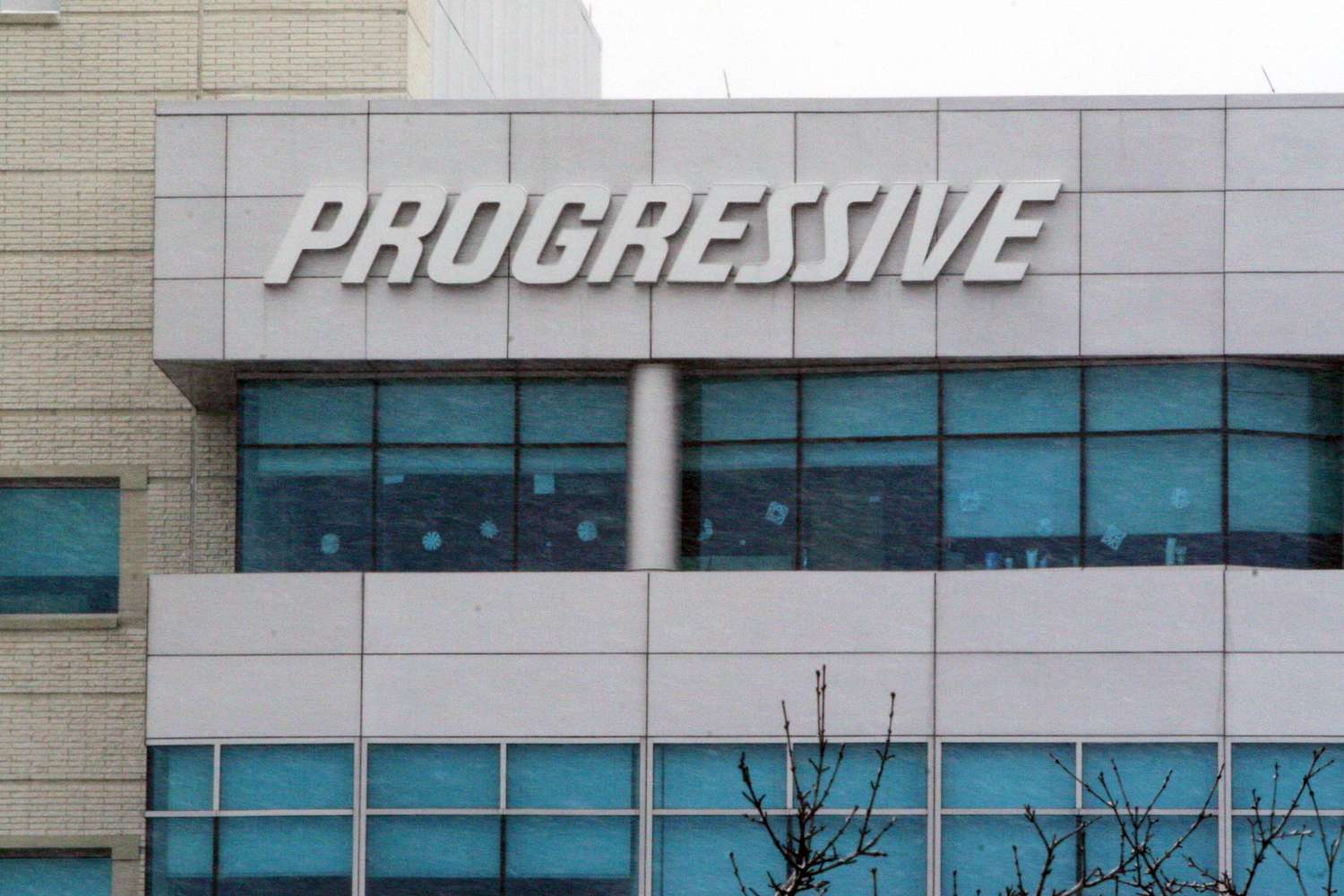 Progressive’s Income Jumps as Insurer Adds More Policies [Video]