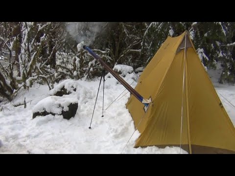 Extreme winter snow storm -26° Solo Camping 4 Days | Snowstorm & Winter Camping in a Snowstorm [Video]