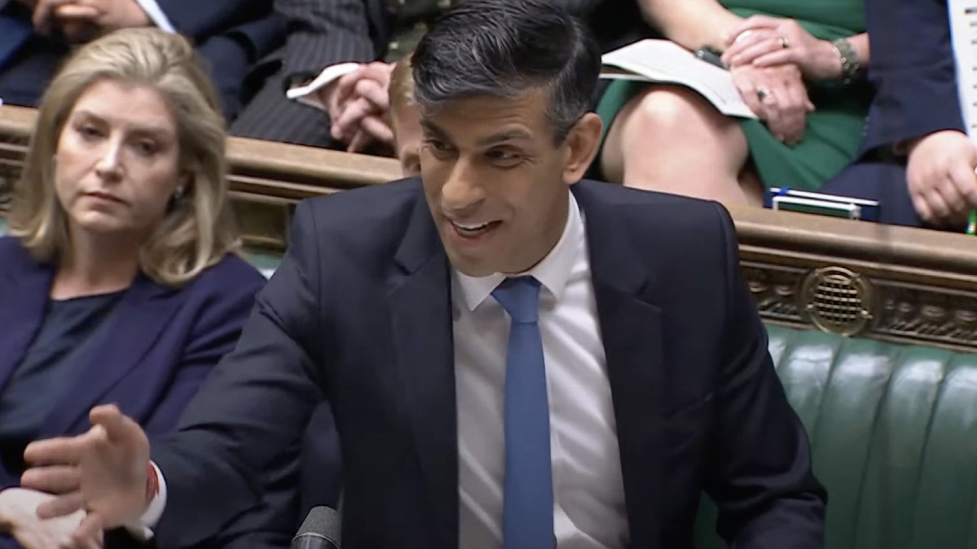 Rishi Sunak takes aim at Keir Starmer over Angela Rayner probe and says Labour leader should ‘read her tax advice’ [Video]