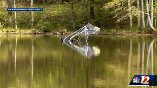 Pilot crashes into lake, resident rescues him [Video]