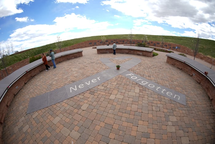 12 students and teacher killed at Columbine to be remembered at 25th anniversary vigil [Video]