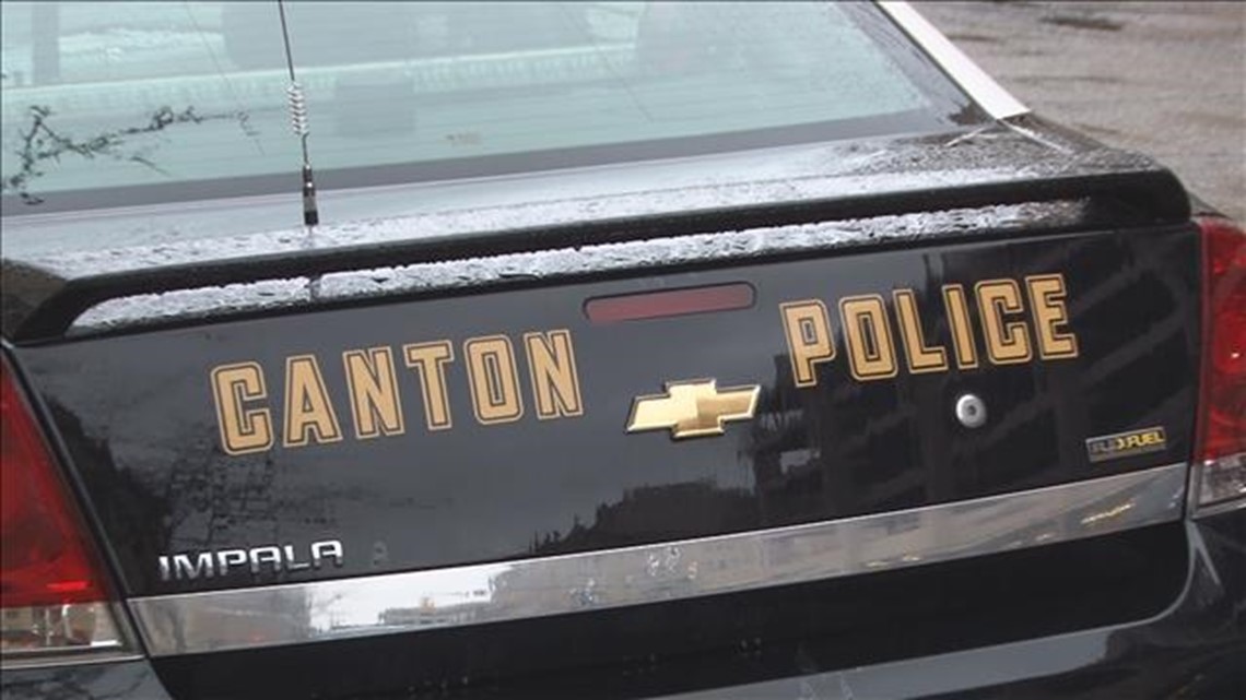 Canton police: Suspect who fled from crash dies while in custody [Video]