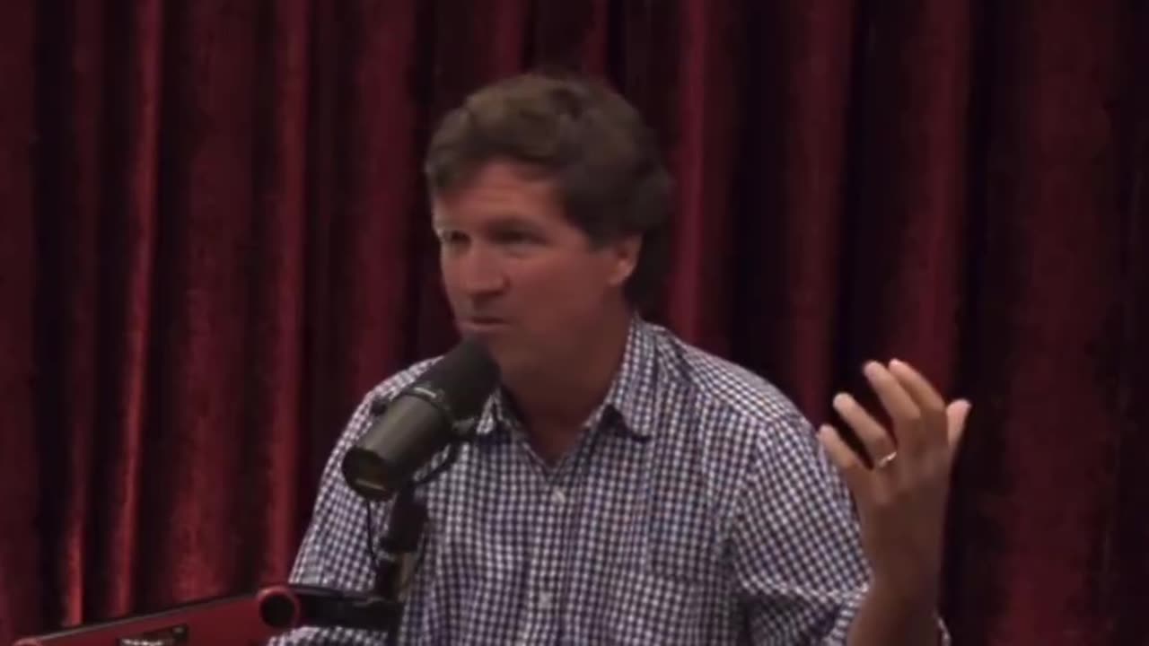 Tucker Carlson’s Discussion On ‘Aliens’ With Joe Rogan Sets The Internet On FIRE [VIDEO]