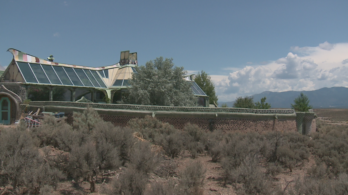 New Mexico Earthships provide sustainable way of living [Video]