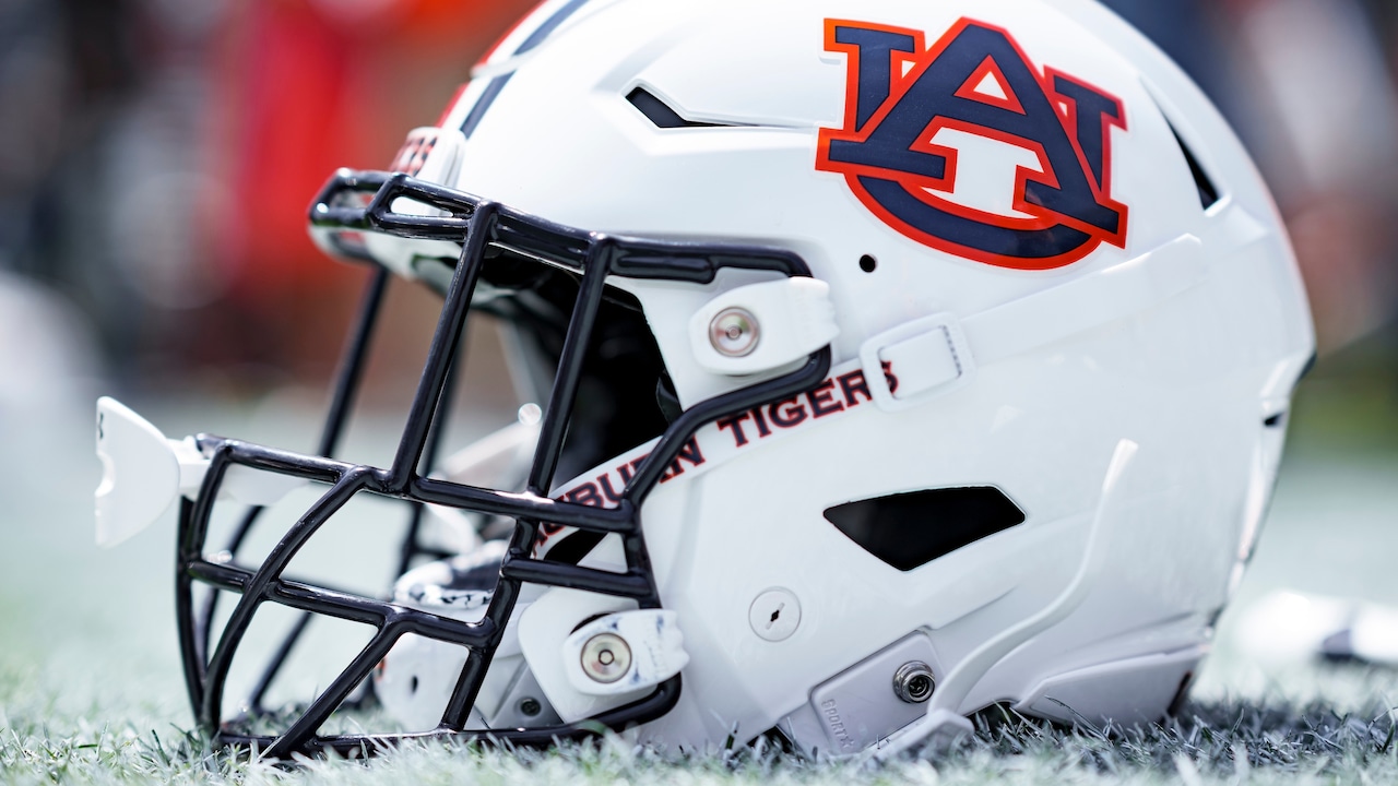 With Keyron Crawford, Auburn lands third transfer commit in 24 hours [Video]