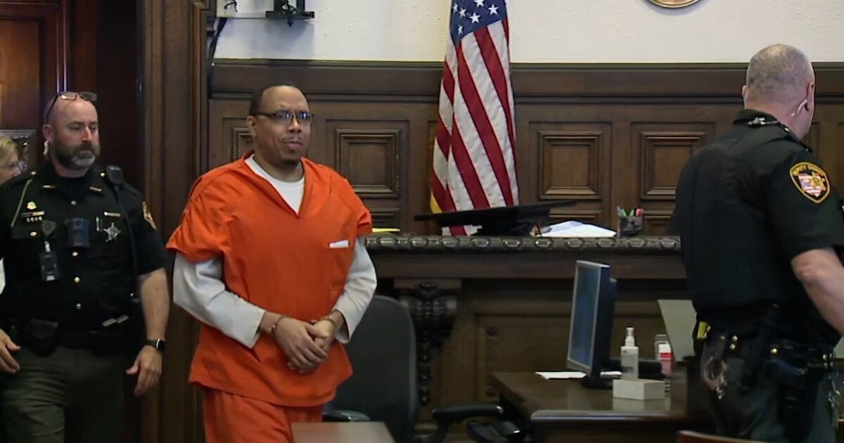 Testimony begins in convicted rapist’s trial for 2010 sexual assault case [Video]