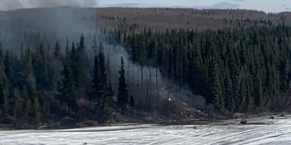 Updated: Plane crash reported in Fairbanks [Video]