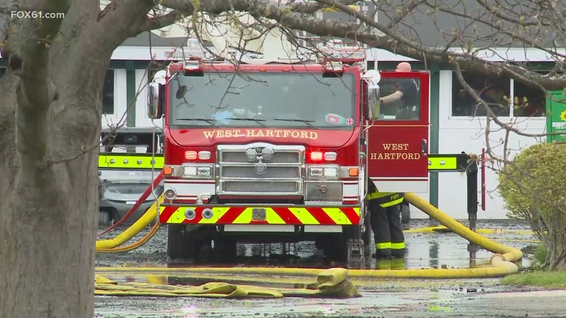 West Hartford Fire Department battles blaze on Elmhurst Street [Video]