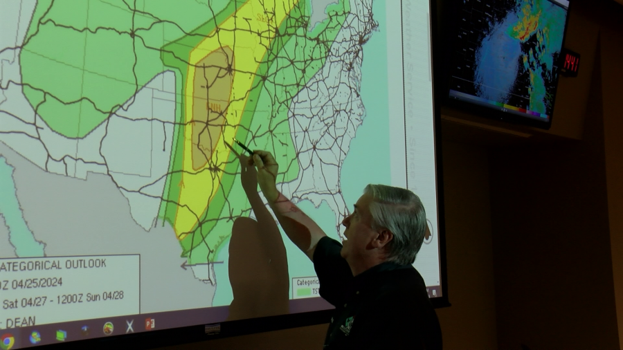 Local event organizers make severe weather contingency plans [Video]