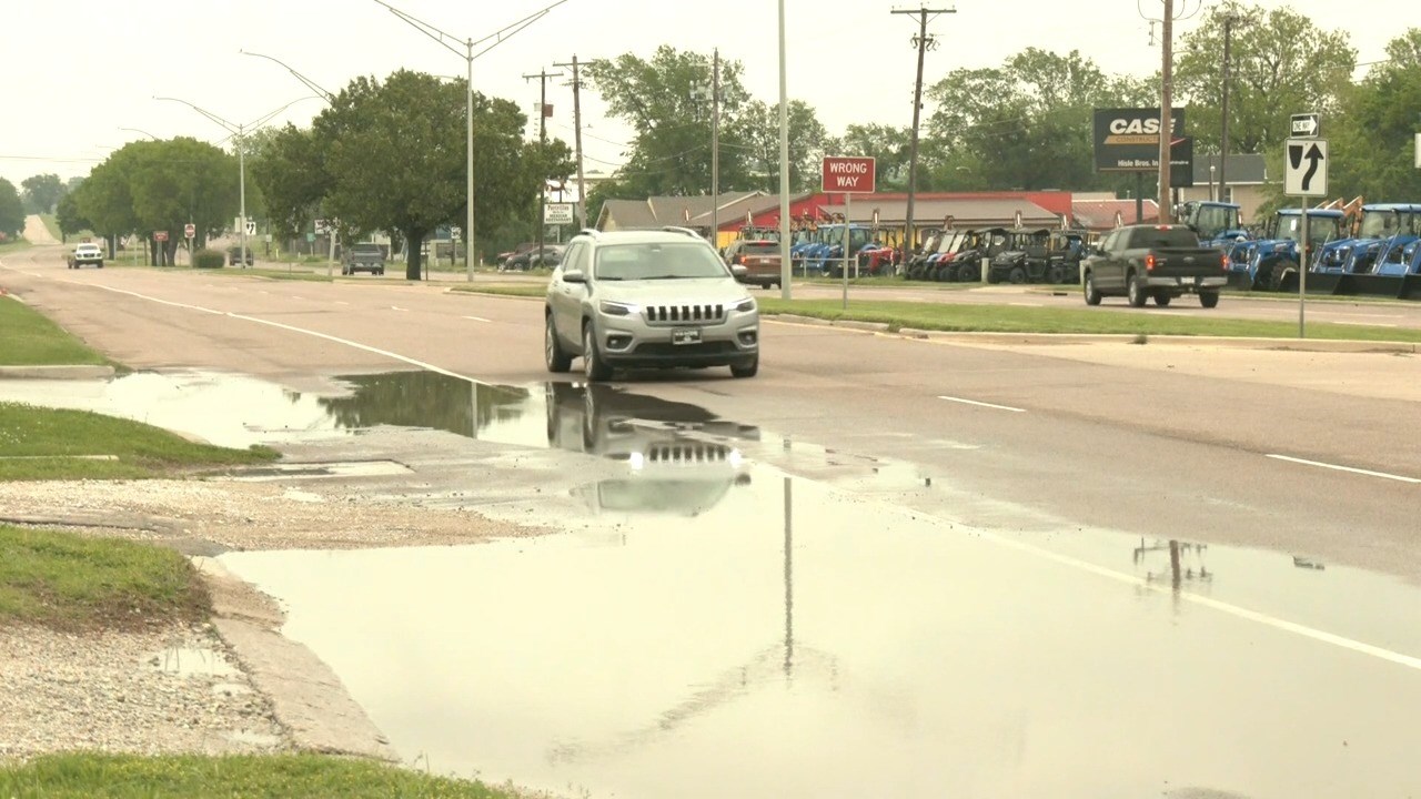 Heavy rain in Ada sparks conversation about city drainage system – KTEN [Video]