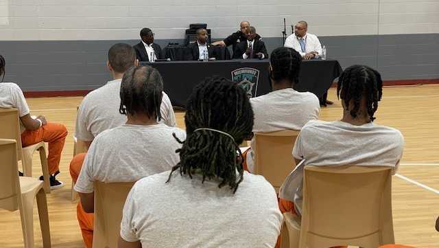 Milwaukee County leaders highlight importance of second chances at Community Reintegration Center [Video]