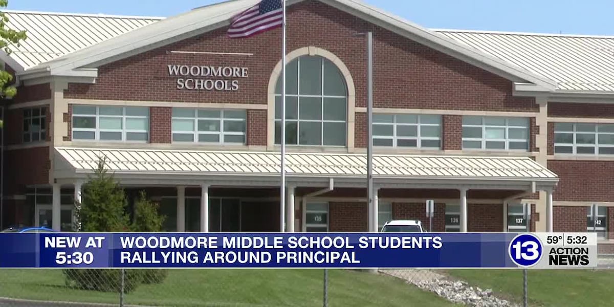 Woodmore middle schoolers rally around their principal after learning contract may not be renewed [Video]
