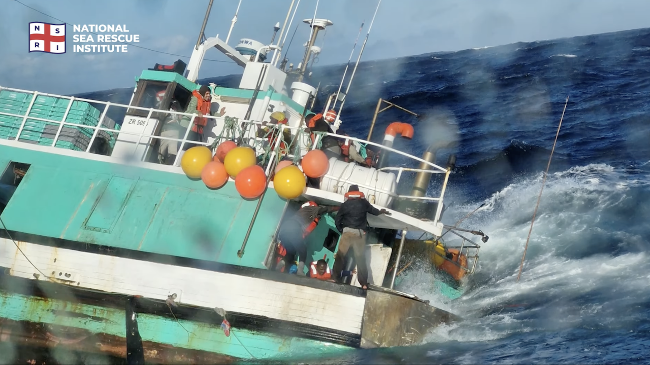 NSRI rescues 22 fishermen from sinking vessel off Cape Town coast [Video]