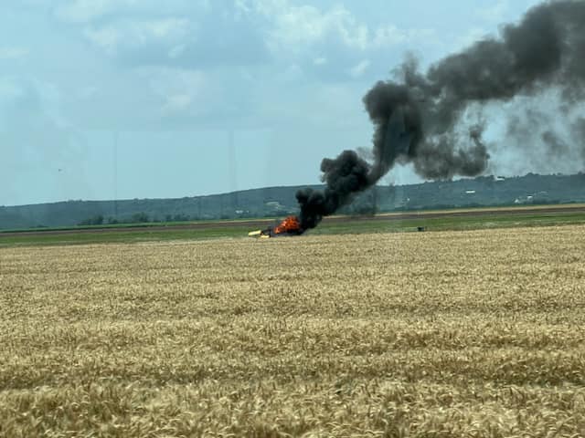Medina County EMS: Pilot escapes after plane crashes, catches fire near Castroville airport [Video]