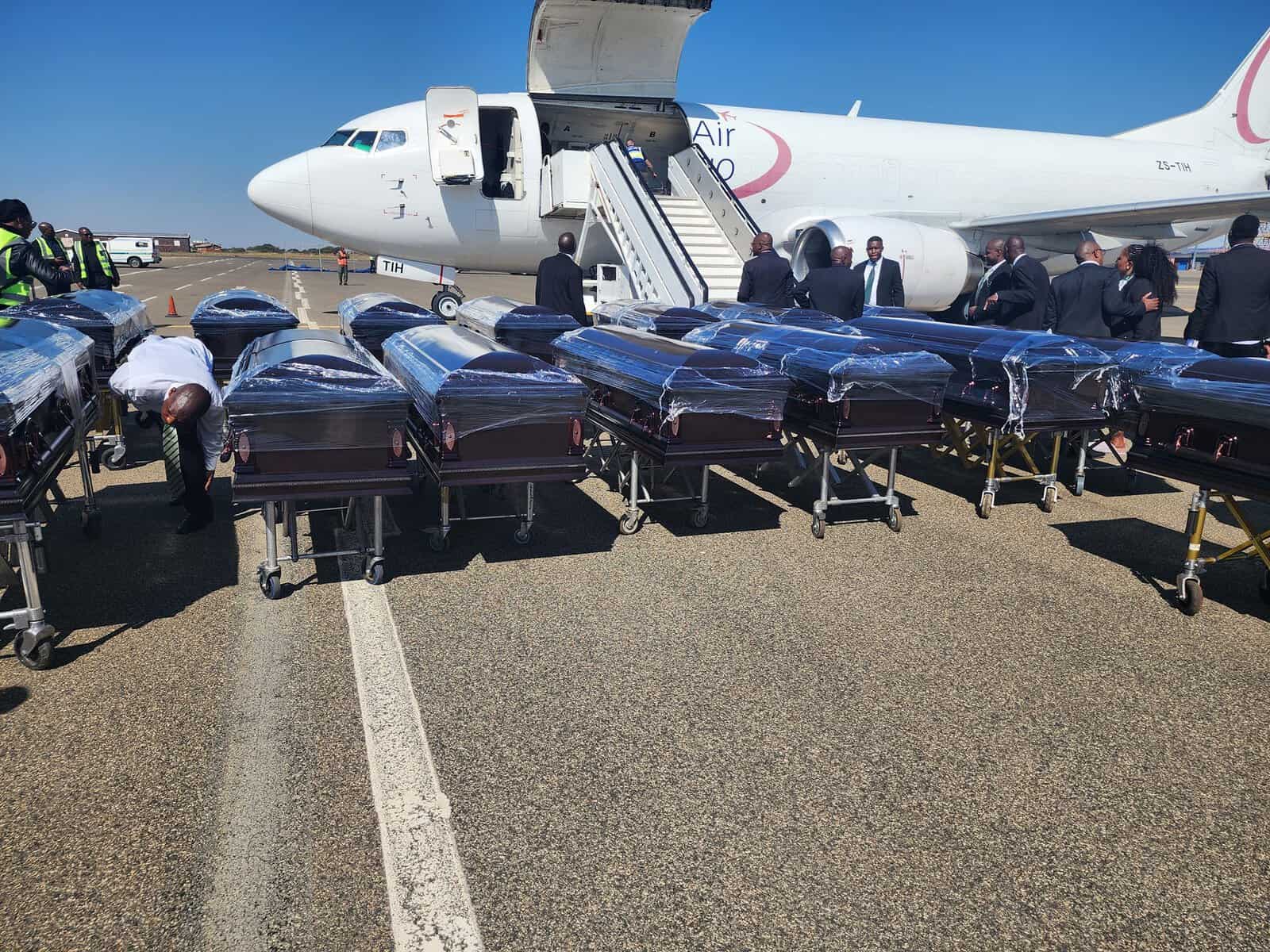 WATCH: Remains of Limpopo bus crash victims returned to Botswana [Video]