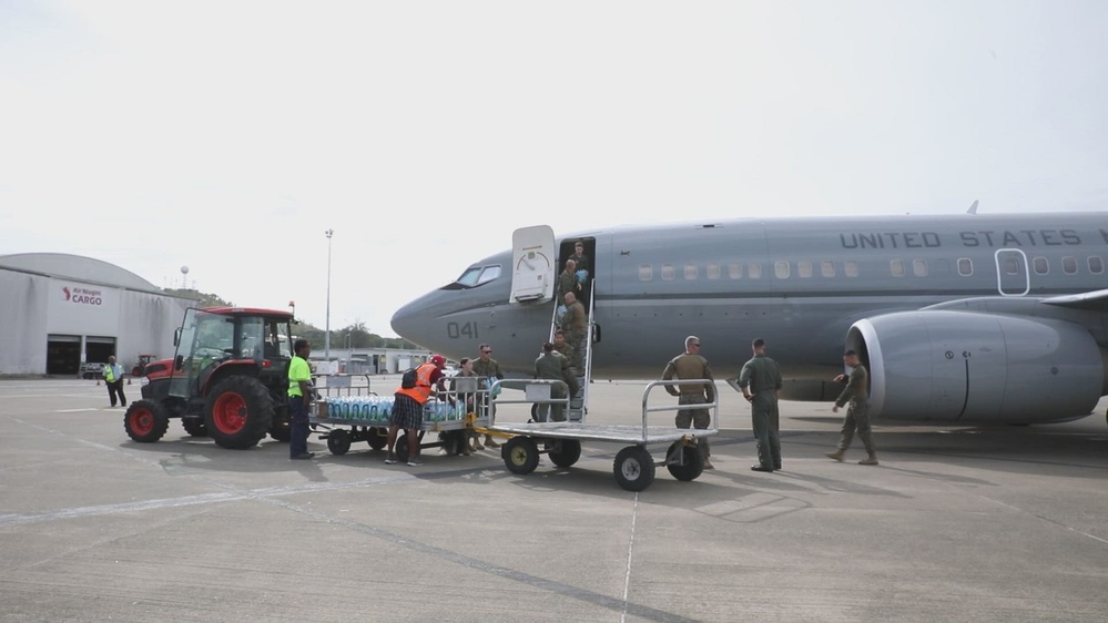 DVIDS – Video – Broll: MRF-D 24.3 U.S. Marines, Sailors arrive in C-40A to Papua New Guinea for HADR exercise