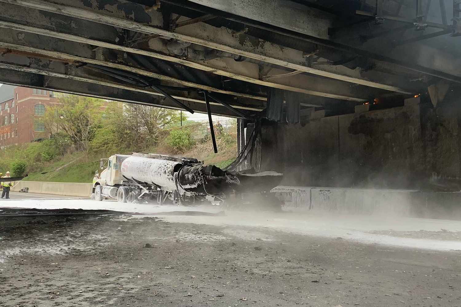 Gas Tanker Crash Leads to Fiery Explosion on I-95 in Connecticut [Video]