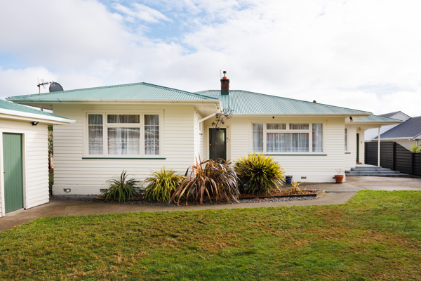 31 Keeling Street, West End, Palmerston North For Sale [Video]