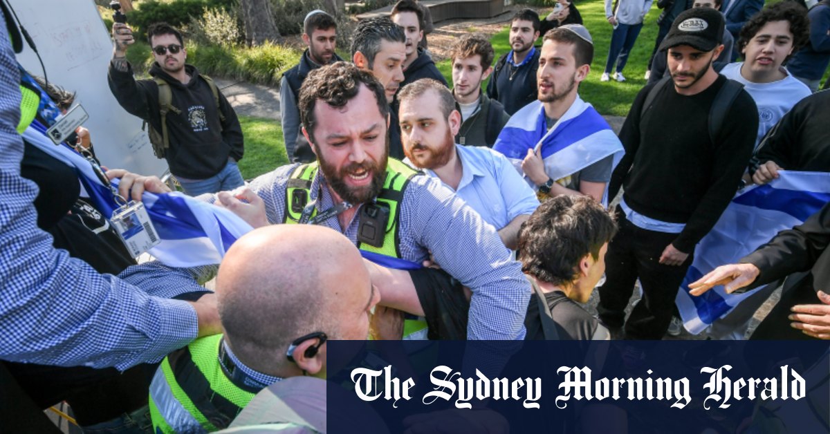 Sydney, Monash unis warn students as Mark Dreyfus refuses legal advice [Video]