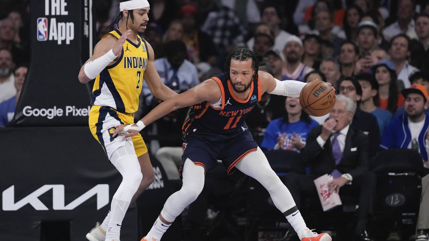 Jalen Brunson returns from foot injury, sparks Knicks past Pacers for 2-0 lead in East semifinals  Boston 25 News [Video]
