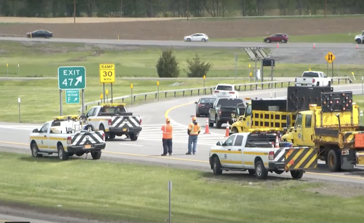 NYS Thruway worker fatally struck by big rig while setting up work zone [Video]