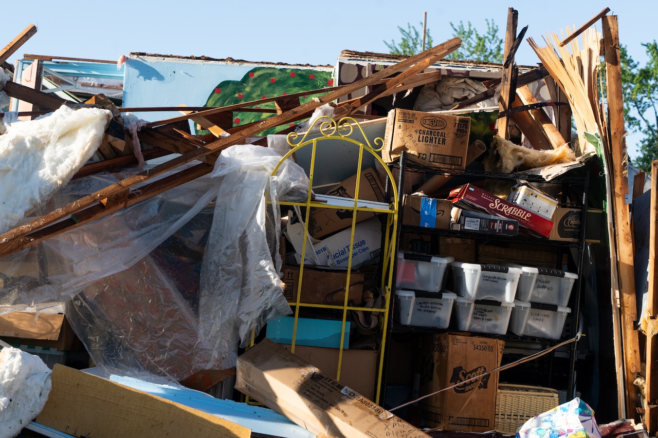 U-Haul offering 30 days of free storage to those with tornado damage [Video]