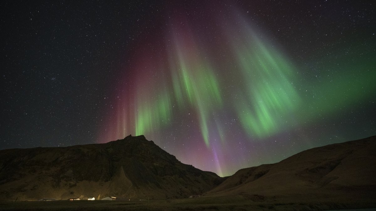 Rare geomagnetic storm could produce northern lights in Illinois, other states  NBC Chicago [Video]