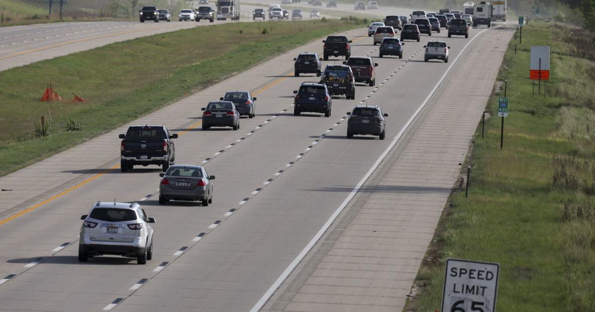 Cable barrier aims to cut I-80 crossover crashes near Gretna [Video]