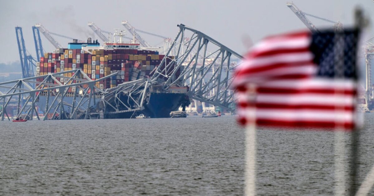 Cargo ship that caused bridge collapse had power blackout before leaving port [Video]