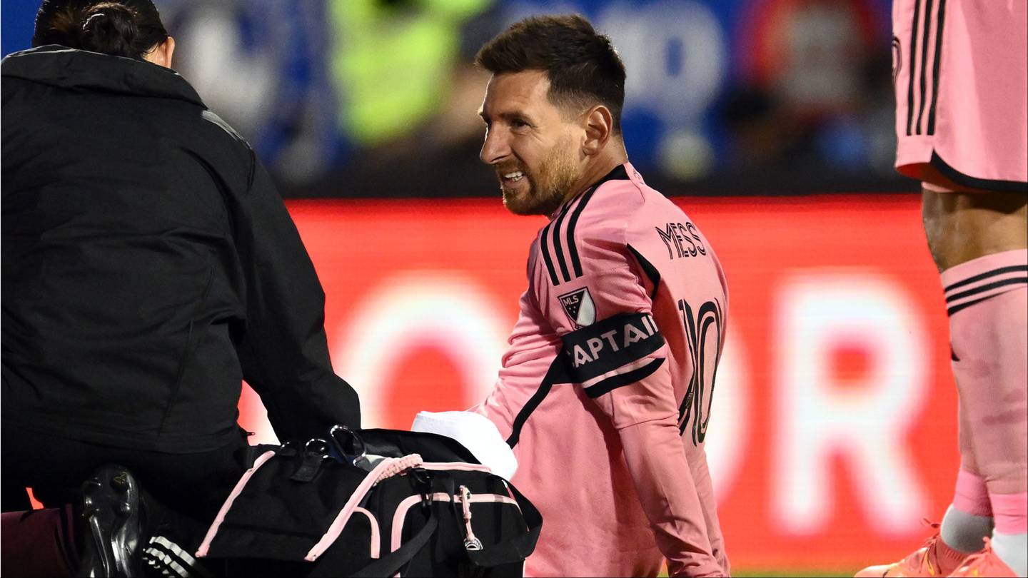 Lionel Messi could miss Wednesdays match in Orlando after knee injury  WFTV [Video]