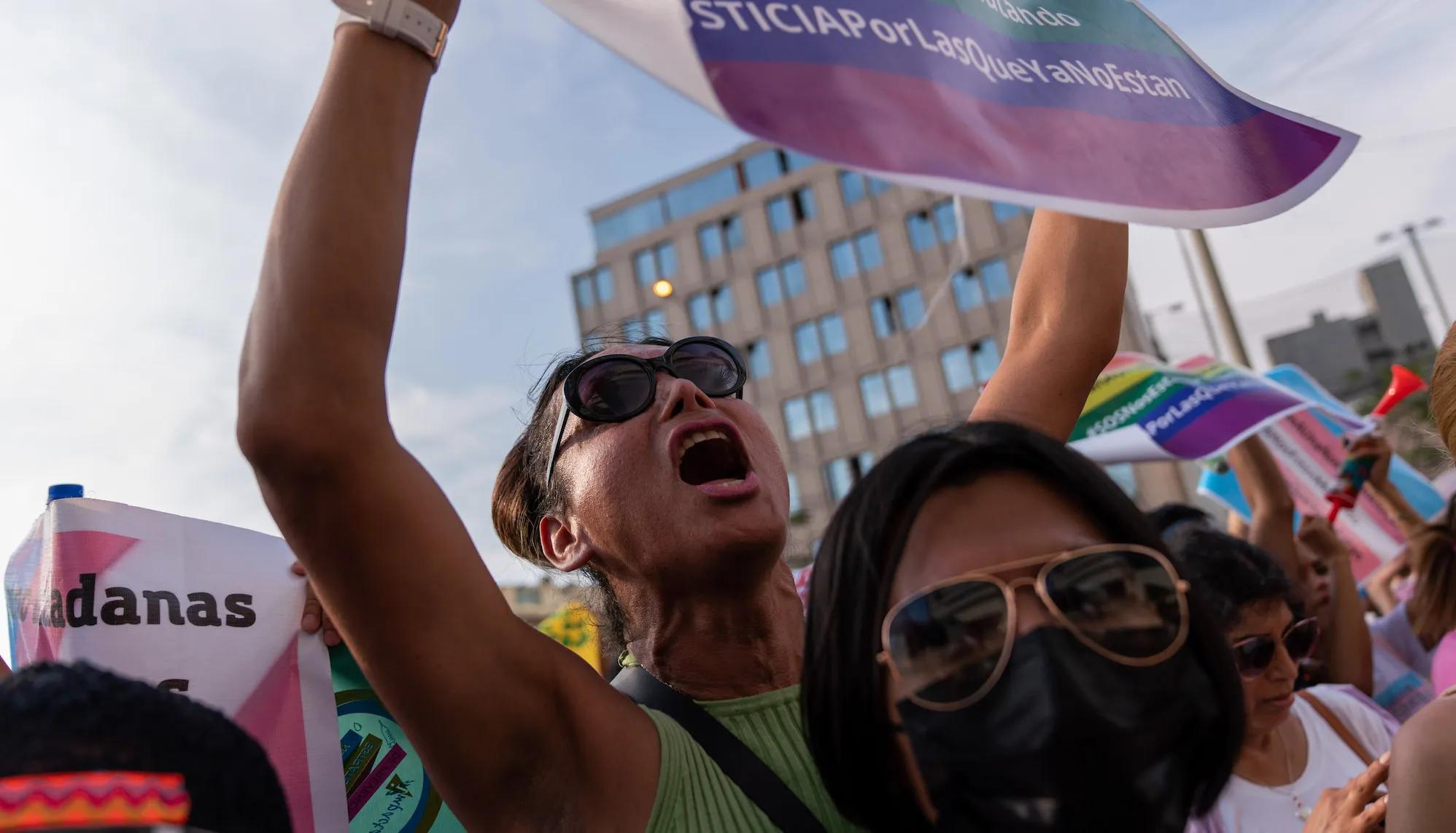 Peru classifies trans people as ‘mentally ill’ after decree [Video]
