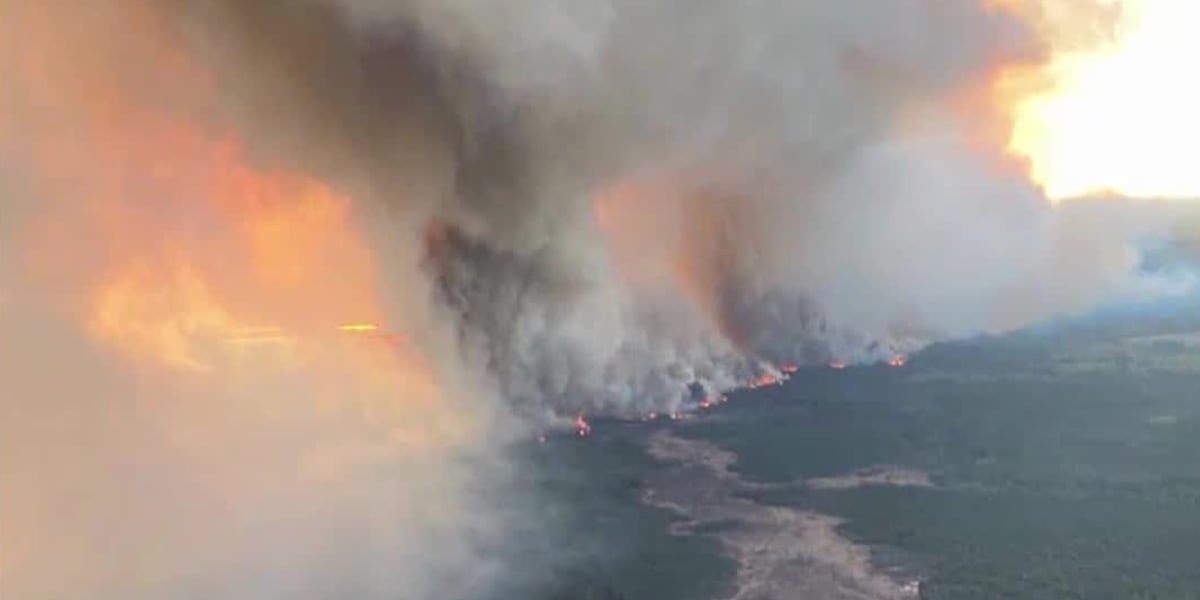 Drivers diverted on Alaska Highway as Western Canada wildfire rages on [Video]