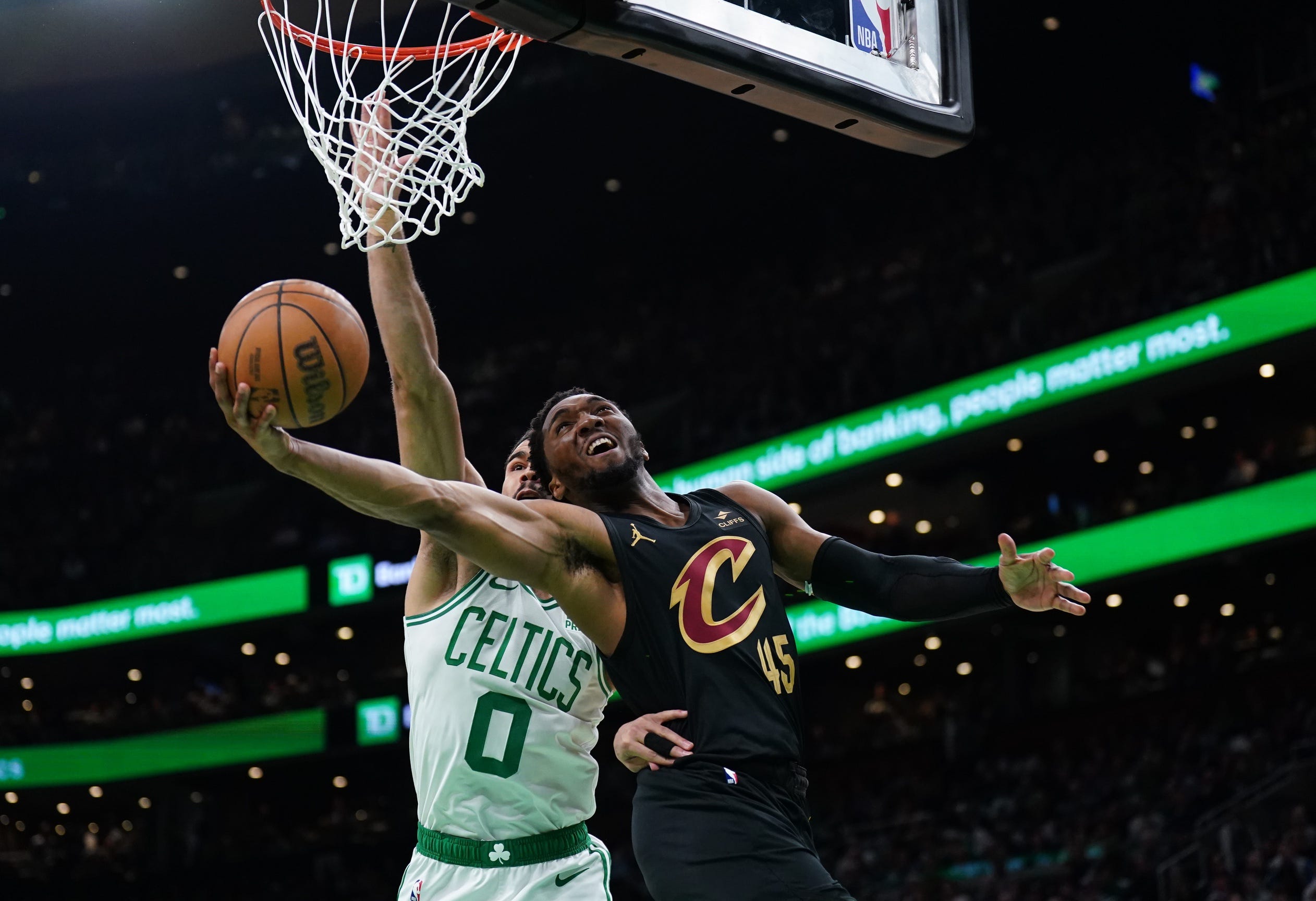 Celtics/Cavs Game 5 injury report: Mitchell, Allen, LeVert [Video]