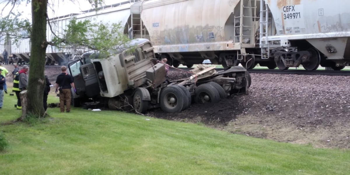 Crews respond to train-semi crash near Tulare [Video]