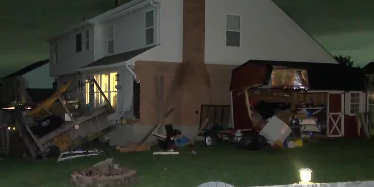 Car crashes into Covington home, barely missing residents [Video]