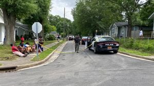 Woman shot, killed by boyfriend during domestic dispute; another person shot nearby, police say [Video]